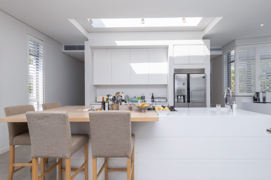 To Let 4 Bedroom Property for Rent in Camps Bay Western Cape